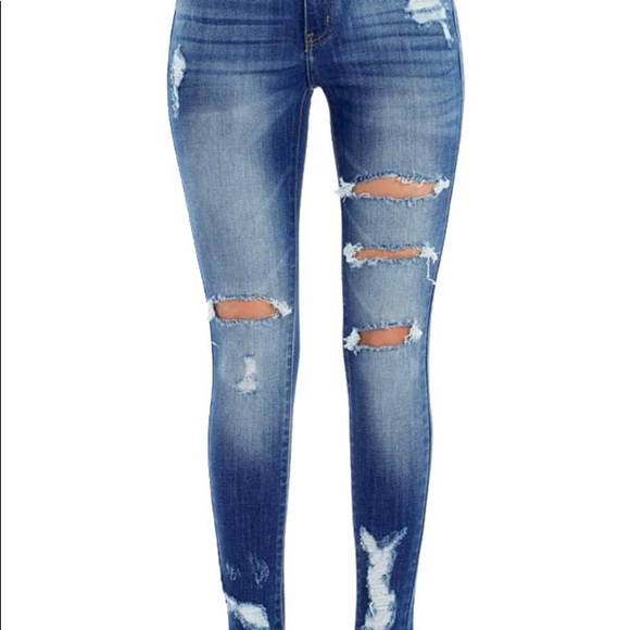 KanCan Denim - NWT Kancan Mid-rise Jeans